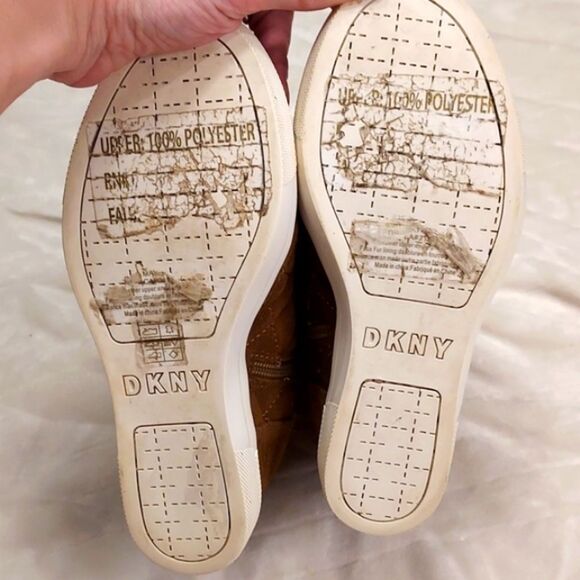 DKNY wedge boots with laces and foux fur - Picture 7 of 8